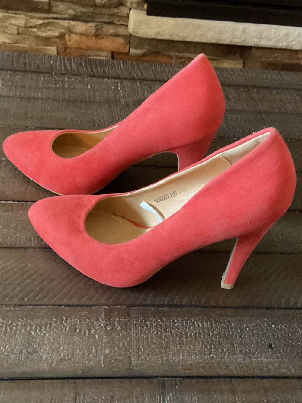 🤩 A.Co Dark Coral Faux Suede Heels - size 7